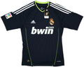 Real Madrid 2010-11 Away