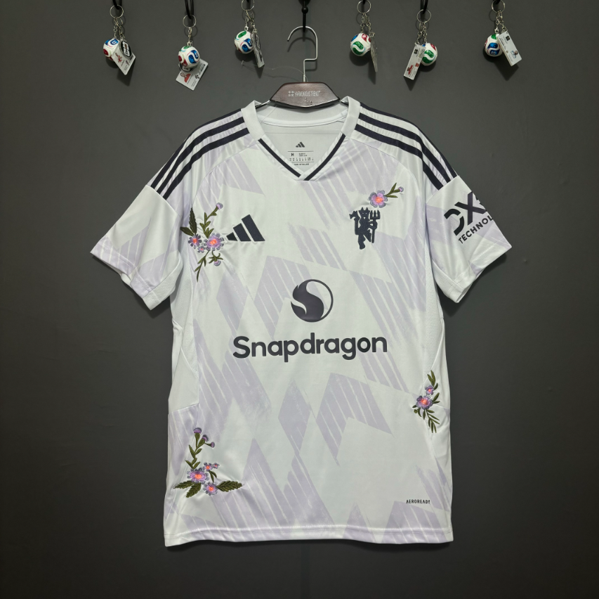 manchester united flowers edition